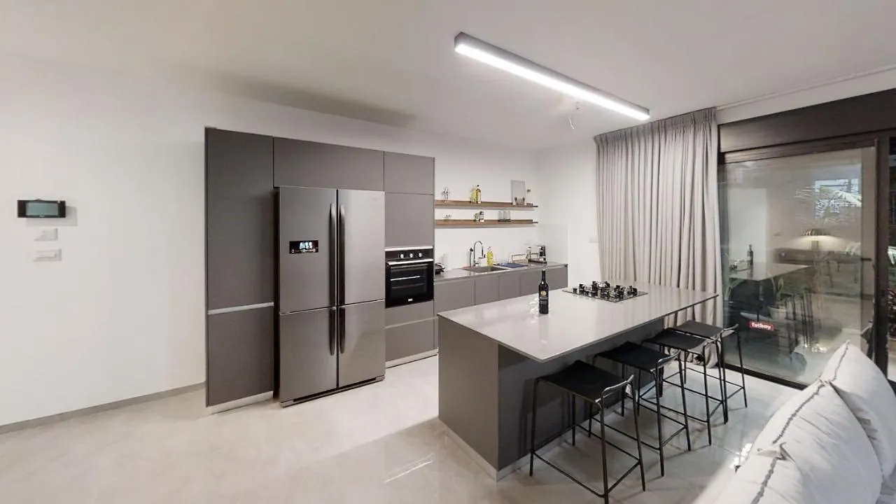 Luxury 3&4 Bedroom New Apartments - Close To The Beach & Bahai Gardens Haifa