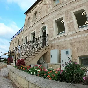 Haifa Hostel Albergue